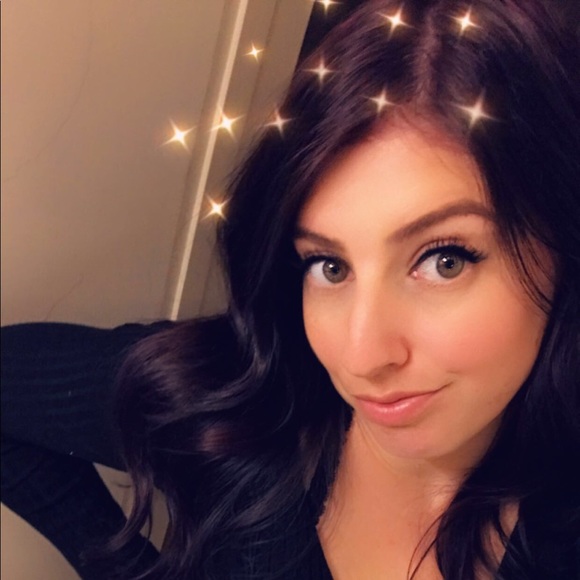 Meet your Posher, Mena - Picture 2 of 3